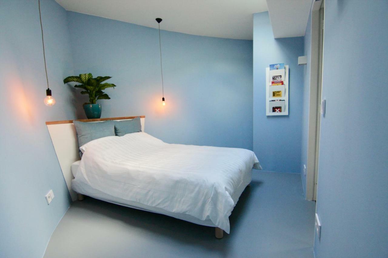 Sailor Suite Coaster Mado Amsterdam Buitenkant foto