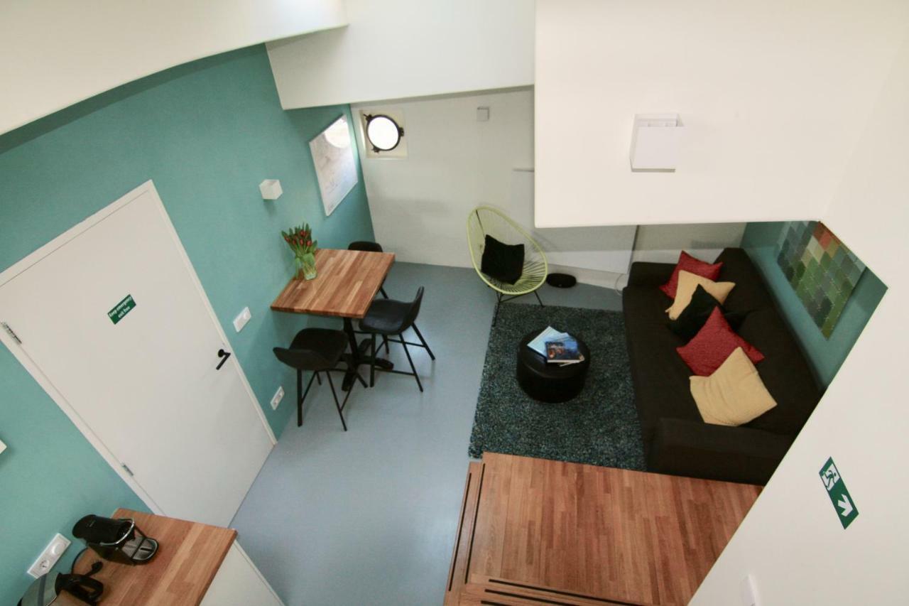 Sailor Suite Coaster Mado Amsterdam Buitenkant foto